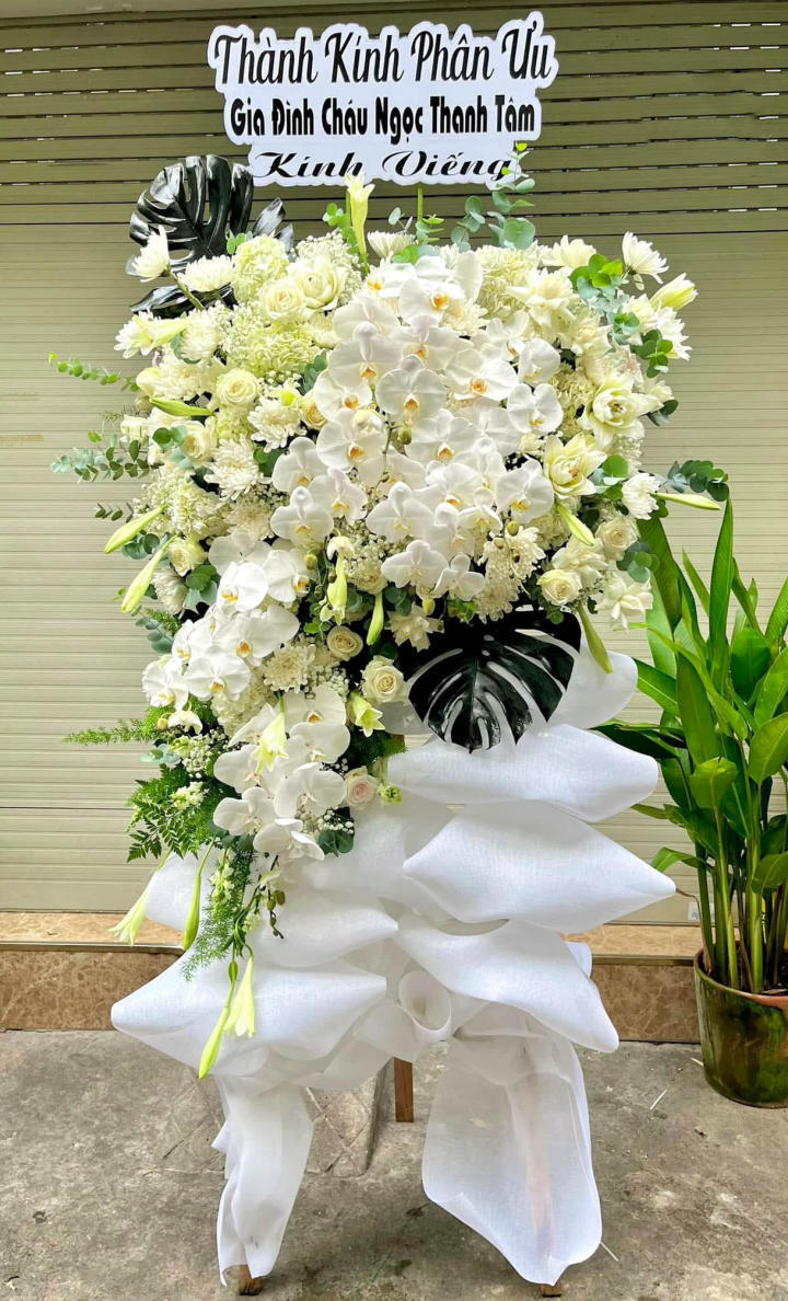 Kệ hoa viếng
