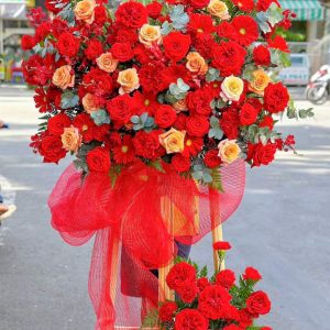 Kệ hoa khai trương