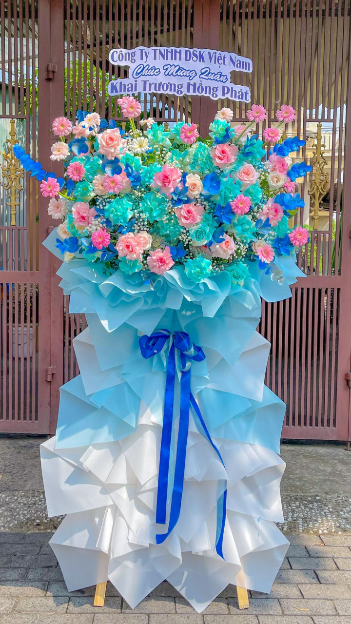 Kệ hoa khai trương