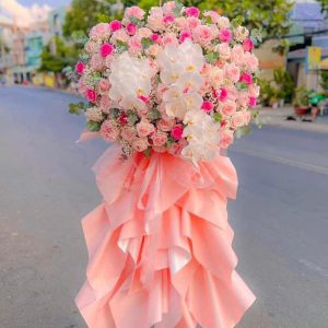 Kệ hoa khai trương