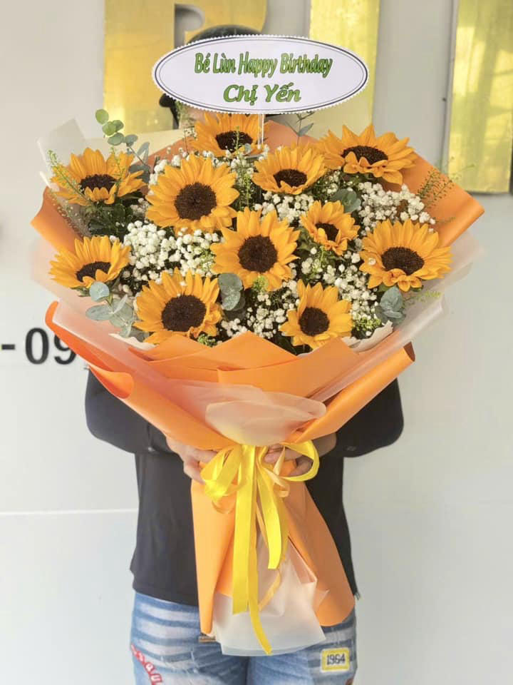 bó hoa tốt nghiệ tặng nữ