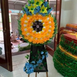 vòng hoa nhựa đám tang