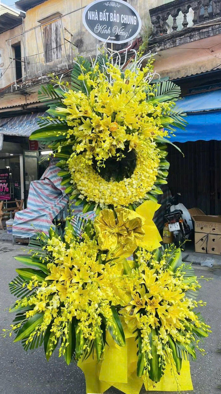 Kệ hoa viếng