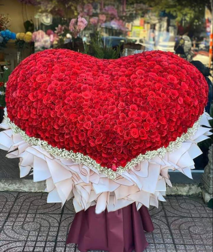 Bó hoa Tươi Khổng Lồ