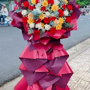 Kệ hoa khai trương