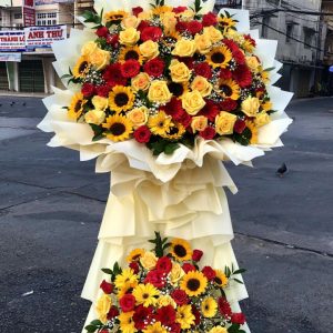 Kệ hoa khai trương