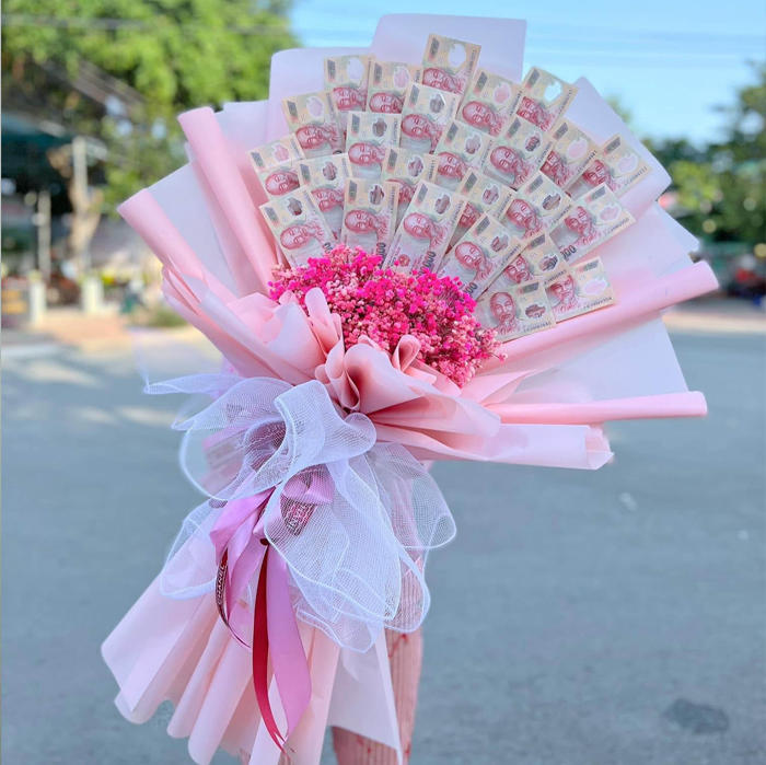 bó hoa tiền