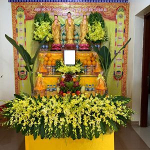 hoa bàn thờ đám tang