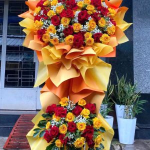 kệ hoa khai trương