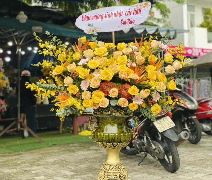 chậu hoa sinh nhật cao cấp