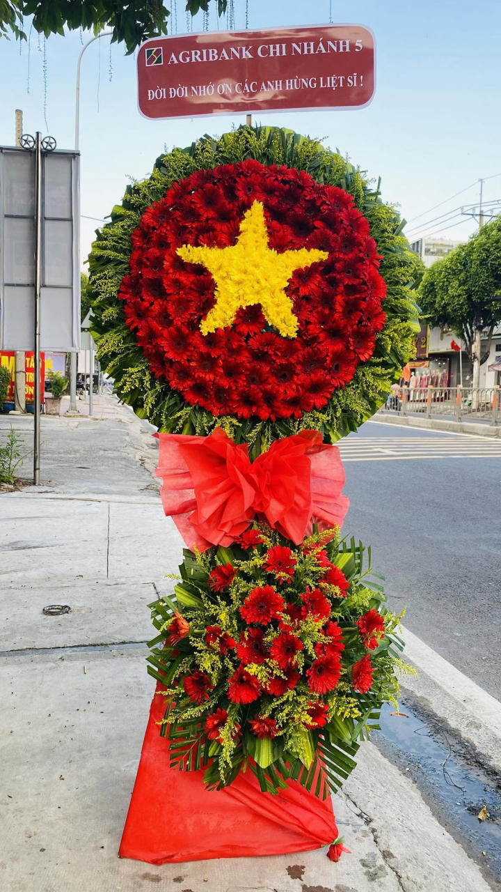 Kệ viếng anh hùng liệt sĩ