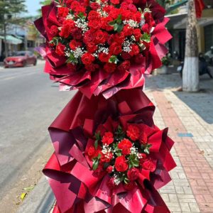 kệ hoa khai trương