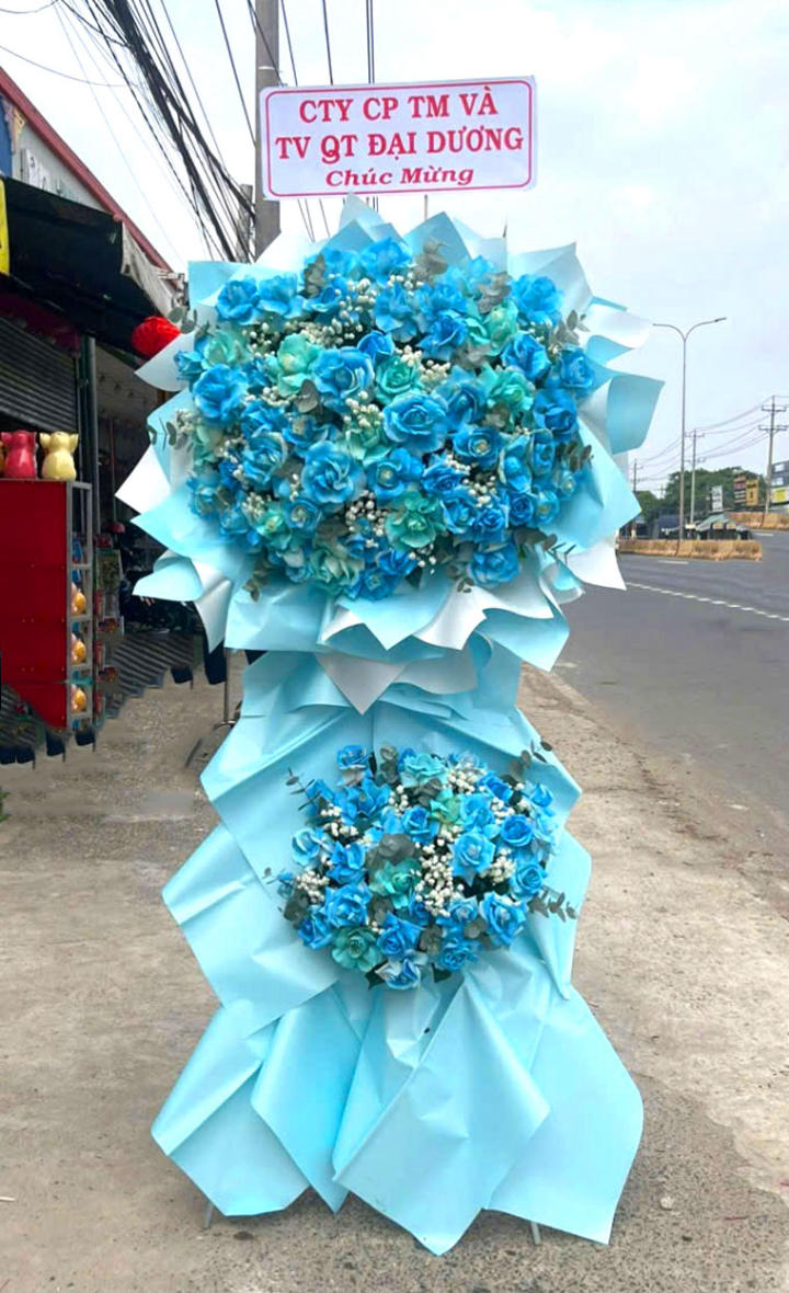 Kệ hoa khai trương