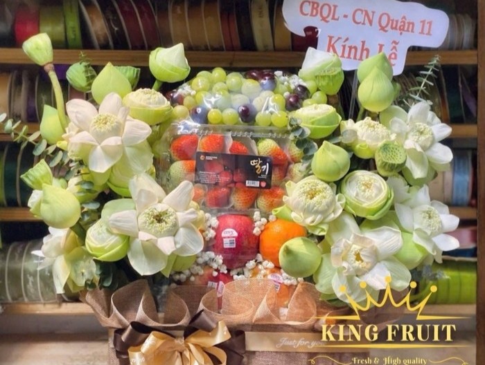 Giỏ hoa chất lượng tại cửa hàng King Fruit quận Dương Kinh Hải Phòng