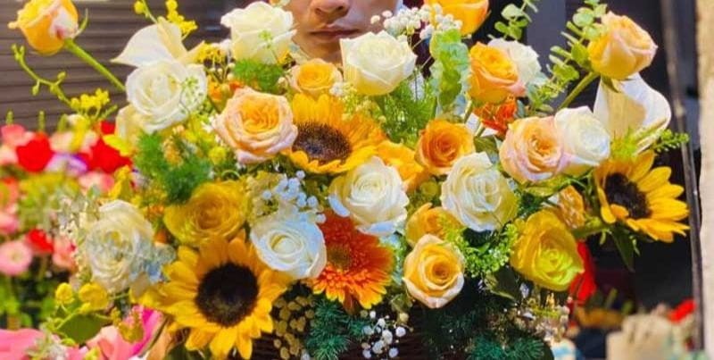 Mẫu giỏ hoa tươi thiết kế tinh tế tại cửa hàng Ohana Flower Lê Chân Hải Phòng