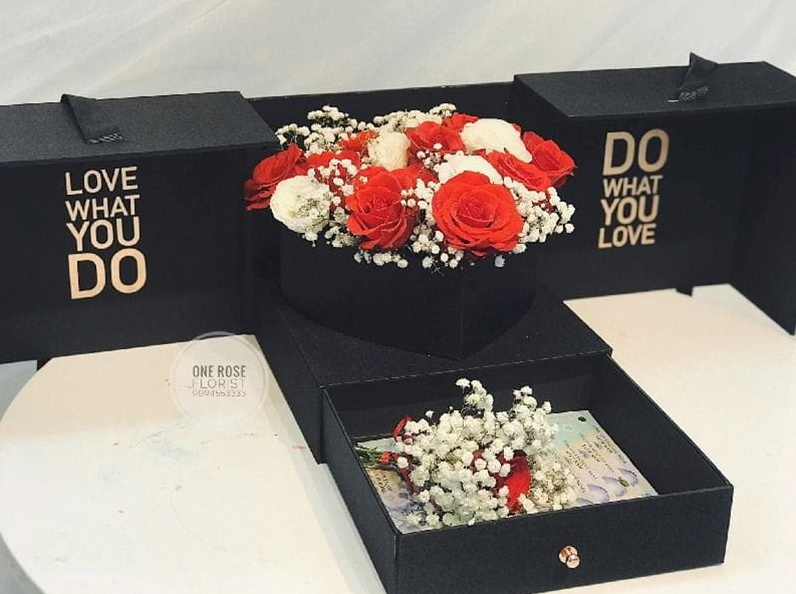 Mẫu hộp hoa thiết kế theo yêu cầu tại One Rose Florist