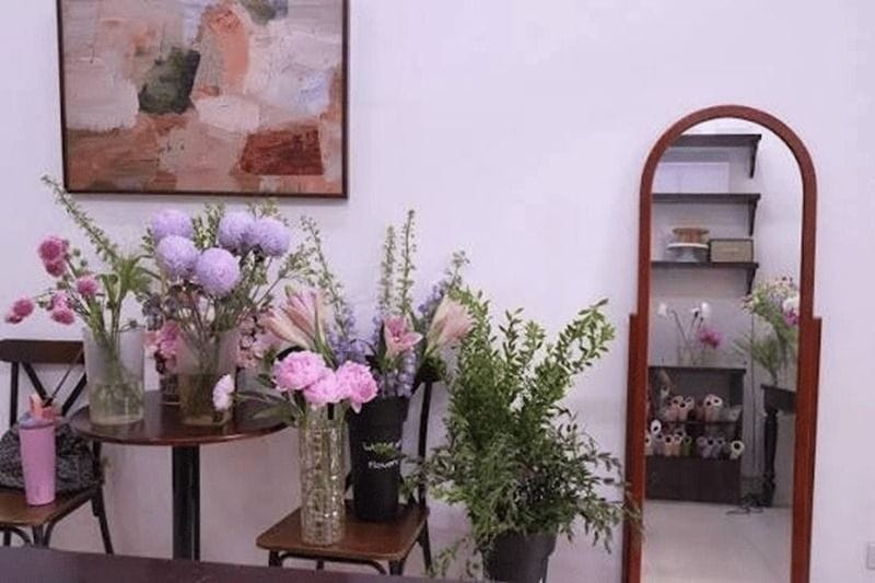 Không gian trưng bày hoa tươi sang trọng tại Sunflower Garden quận Hà Đông, Hà Nội