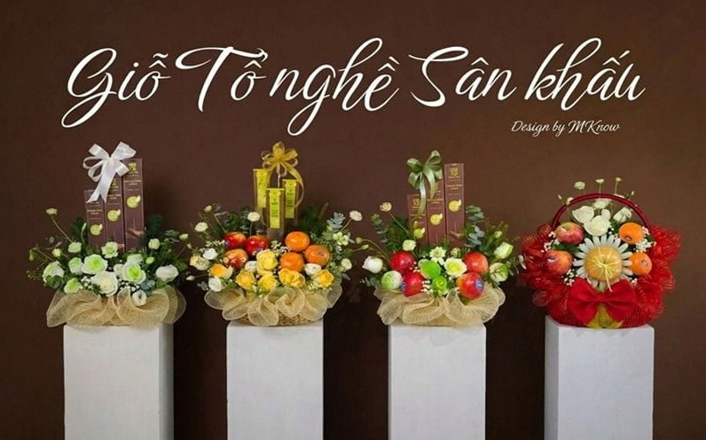Các mẫu giỏ hoa và quà tặng cúng Giỗ Tổ nghề sân khấu tại LilyDesign