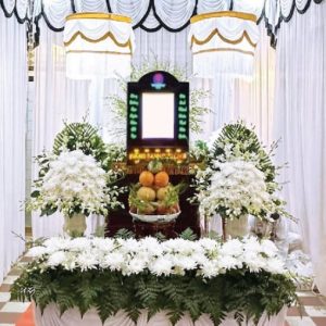 hoa bàn thờ đám tang