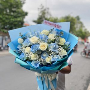 bó hoa tươi màu xanh dương