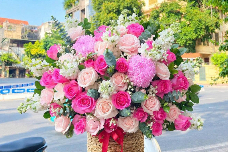 Các mẫu lẵng hoa và bó hoa tươi cao cấp tại Kiều Trinh Flowers Bảo Lộc