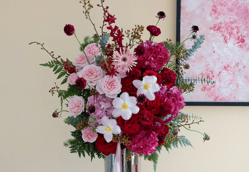 Cửa hàng Chạm Hoa - Flower & Feelings mang đến những mẫu hoa tươi được thiết kế tinh tế, phù hợp với nhiều dịp tặng tại Cái Răng, Cần Thơ.
