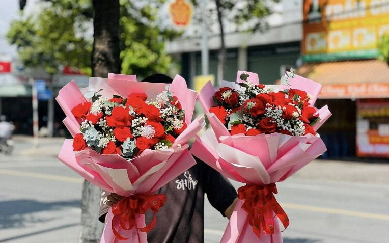 Hình ảnh thực tế Shop Hoa Tươi Dĩ An của Hoa Tươi Huyền Phi