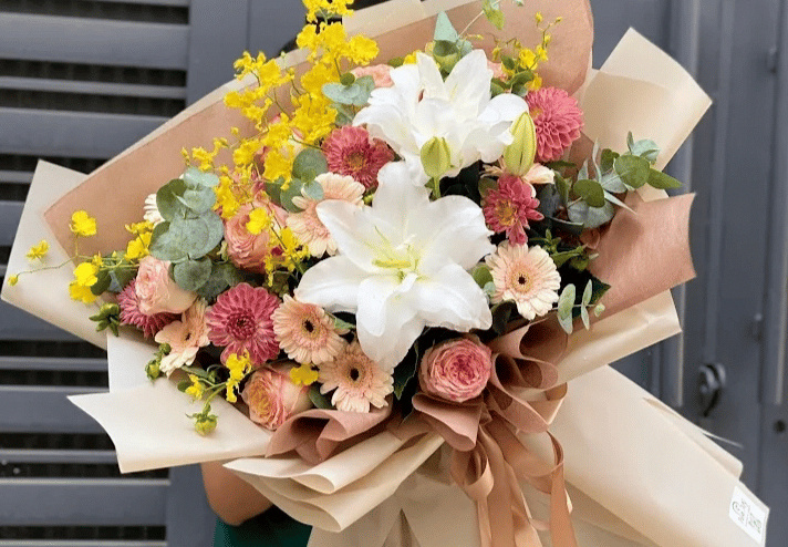Mẫu hoa tươi nghệ thuật độc đáo tại shop hoa tươi Hoa Mỹ quận 10 TPHCM