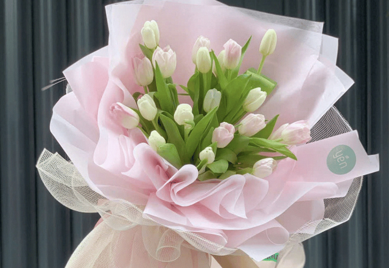 Cửa hàng hoa tươi FLoLi Sơn Trà Đà Nẵng chuyên cung cấp các mẫu kệ hoa chúc mừng khai trương và sự kiện doanh nghiệp