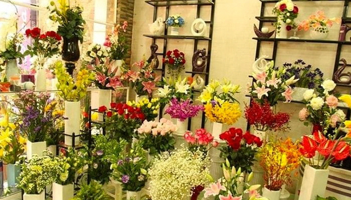Không gian trưng bày sản phẩm tại shop hoa tươi Cityflower Tân Phú TPHCM